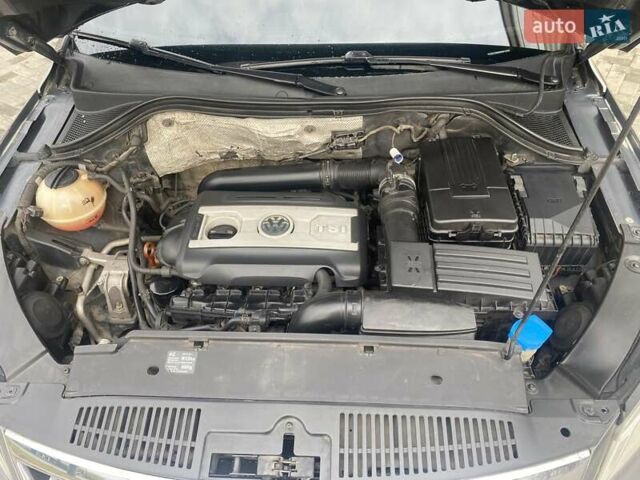 Сірий Фольксваген Тігуан, об'ємом двигуна 1.98 л та пробігом 167 тис. км за 10500 $, фото 7 на Automoto.ua