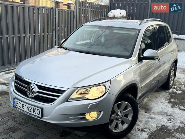 Сірий Фольксваген Тігуан, об'ємом двигуна 2 л та пробігом 157 тис. км за 9900 $, фото 1 на Automoto.ua