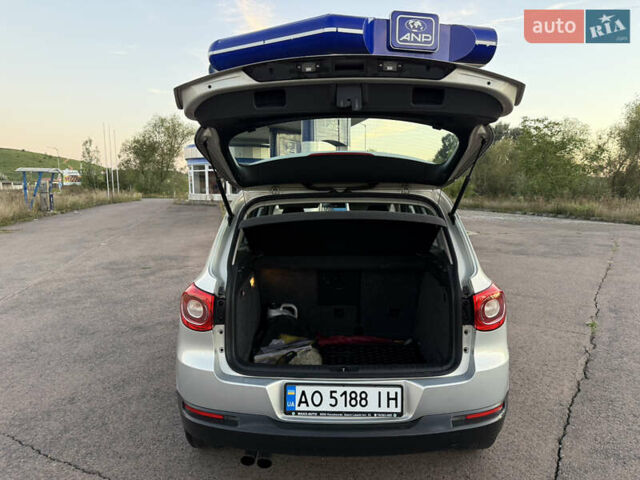 Серый Фольксваген Тигуан, объемом двигателя 1.97 л и пробегом 160 тыс. км за 13950 $, фото 50 на Automoto.ua