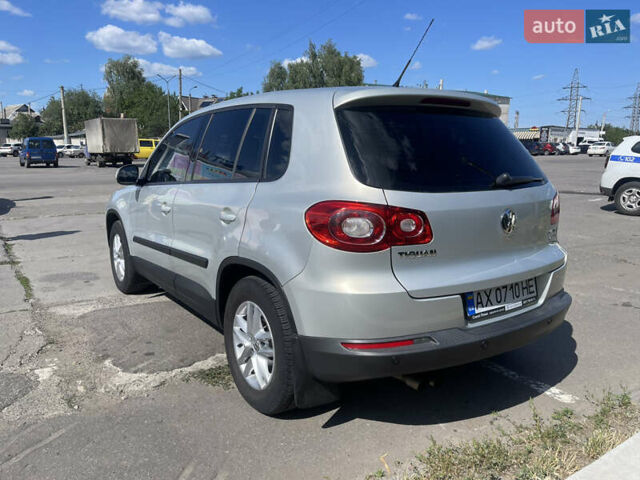 Серый Фольксваген Тигуан, объемом двигателя 1.98 л и пробегом 151 тыс. км за 11500 $, фото 3 на Automoto.ua