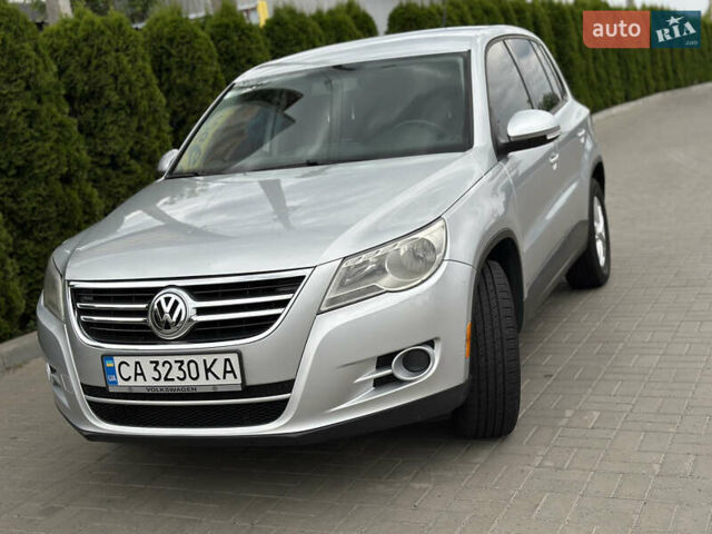 Серый Фольксваген Тигуан, объемом двигателя 1.98 л и пробегом 251 тыс. км за 9200 $, фото 7 на Automoto.ua