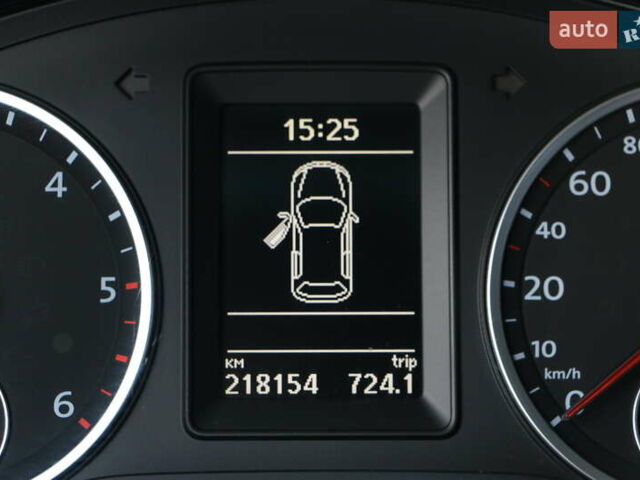 Серый Фольксваген Тигуан, объемом двигателя 2 л и пробегом 219 тыс. км за 12300 $, фото 10 на Automoto.ua