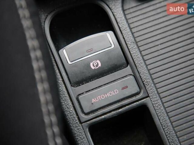 Серый Фольксваген Тигуан, объемом двигателя 2 л и пробегом 152 тыс. км за 10500 $, фото 18 на Automoto.ua