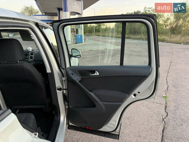 Серый Фольксваген Тигуан, объемом двигателя 1.97 л и пробегом 160 тыс. км за 13950 $, фото 42 на Automoto.ua