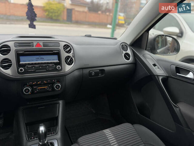 Серый Фольксваген Тигуан, объемом двигателя 2 л и пробегом 285 тыс. км за 10999 $, фото 17 на Automoto.ua