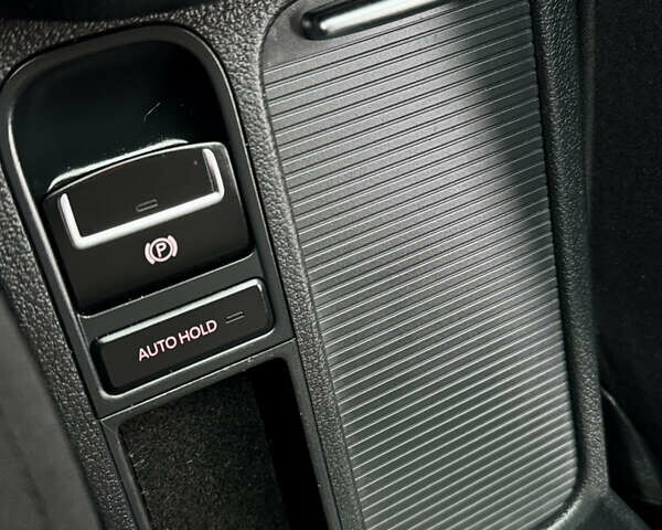 Серый Фольксваген Тигуан, объемом двигателя 2 л и пробегом 265 тыс. км за 11500 $, фото 40 на Automoto.ua