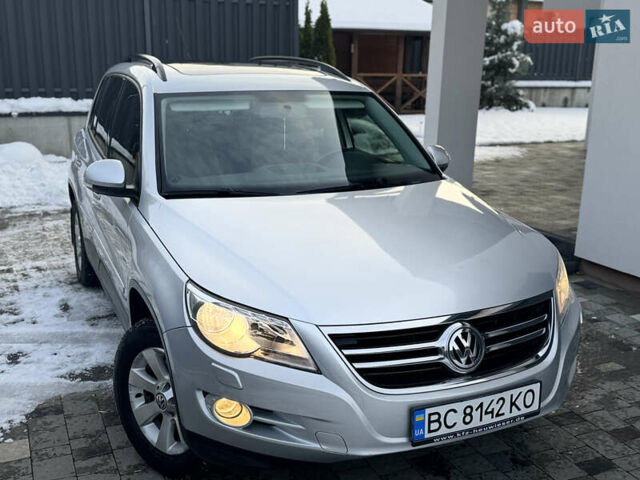 Серый Фольксваген Тигуан, объемом двигателя 2 л и пробегом 158 тыс. км за 9550 $, фото 4 на Automoto.ua