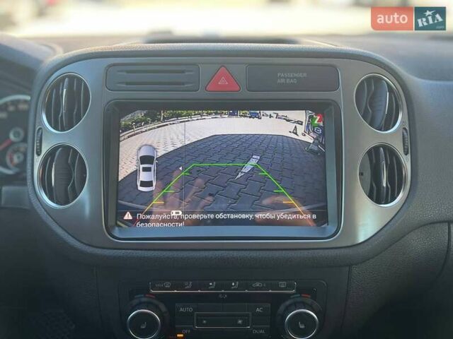 Серый Фольксваген Тигуан, объемом двигателя 2 л и пробегом 201 тыс. км за 11400 $, фото 23 на Automoto.ua