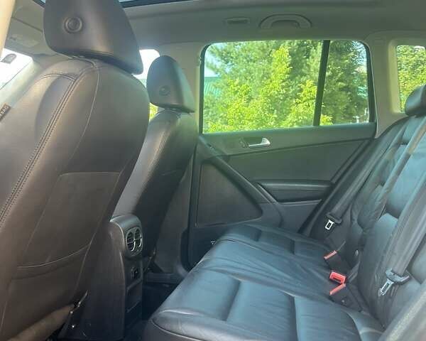 Серый Фольксваген Тигуан, объемом двигателя 1.98 л и пробегом 116 тыс. км за 11200 $, фото 13 на Automoto.ua