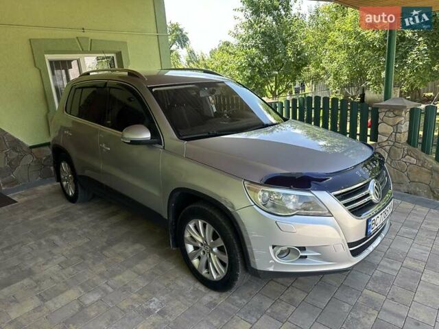 Сірий Фольксваген Тігуан, об'ємом двигуна 2 л та пробігом 268 тис. км за 11600 $, фото 43 на Automoto.ua