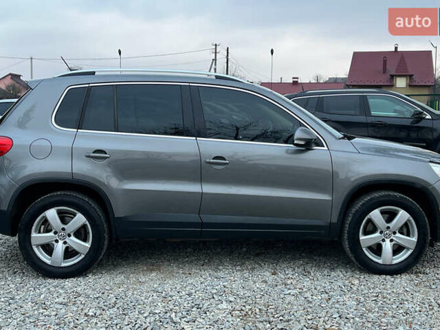 Серый Фольксваген Тигуан, объемом двигателя 1.98 л и пробегом 244 тыс. км за 11000 $, фото 8 на Automoto.ua