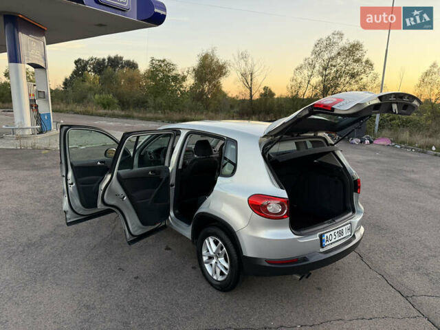 Серый Фольксваген Тигуан, объемом двигателя 1.97 л и пробегом 160 тыс. км за 13950 $, фото 16 на Automoto.ua