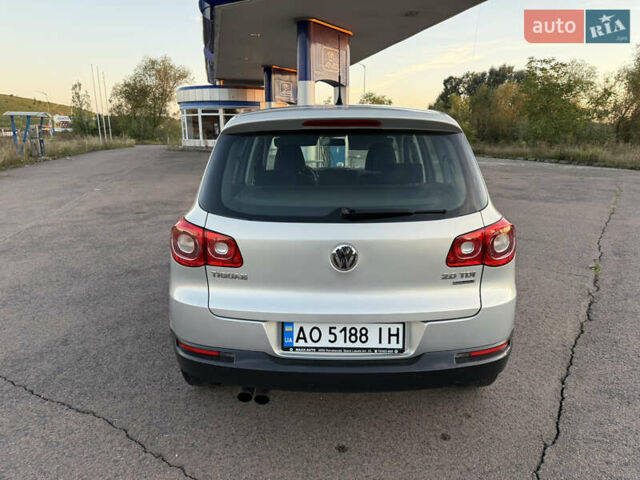 Серый Фольксваген Тигуан, объемом двигателя 1.97 л и пробегом 160 тыс. км за 13950 $, фото 6 на Automoto.ua