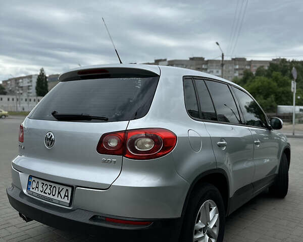 Серый Фольксваген Тигуан, объемом двигателя 1.98 л и пробегом 251 тыс. км за 9200 $, фото 25 на Automoto.ua