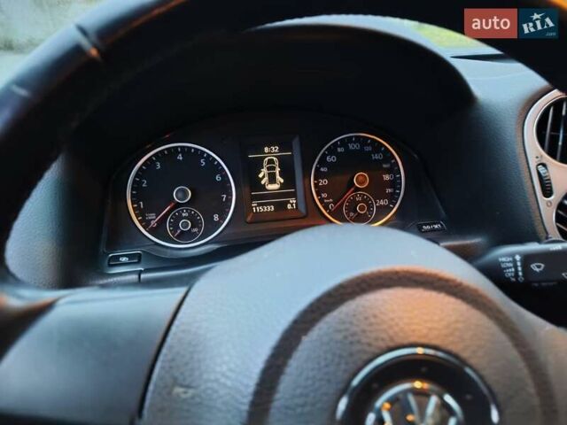 Сірий Фольксваген Тігуан, об'ємом двигуна 2 л та пробігом 115 тис. км за 11200 $, фото 27 на Automoto.ua