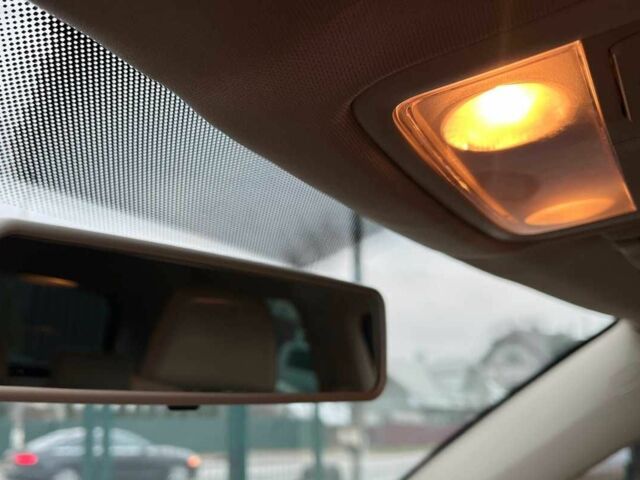 Серый Фольксваген Тигуан, объемом двигателя 2 л и пробегом 244 тыс. км за 11000 $, фото 17 на Automoto.ua