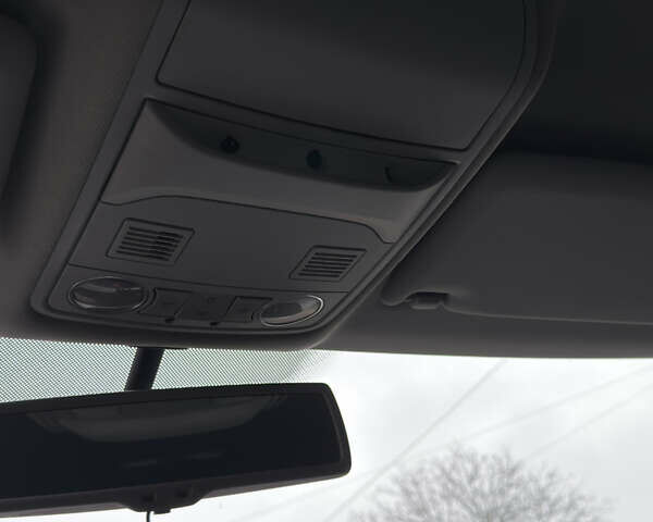 Сірий Фольксваген Тігуан, об'ємом двигуна 1.97 л та пробігом 250 тис. км за 11900 $, фото 25 на Automoto.ua