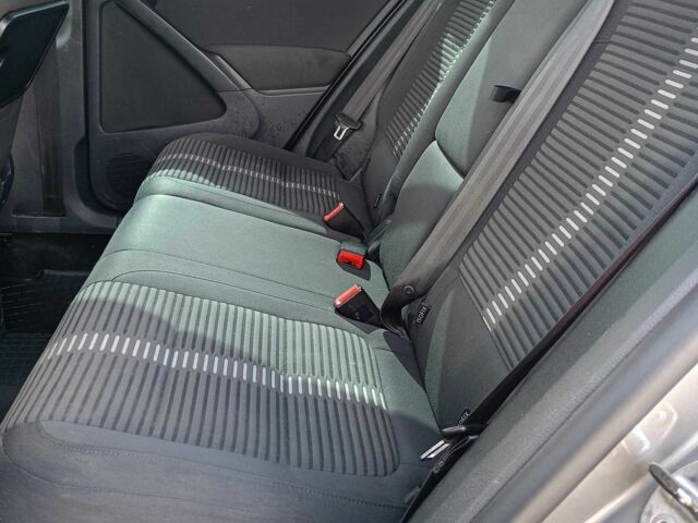 Серый Фольксваген Тигуан, объемом двигателя 2 л и пробегом 252 тыс. км за 11700 $, фото 10 на Automoto.ua