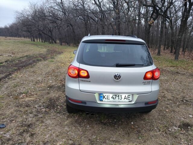 Серый Фольксваген Тигуан, объемом двигателя 2 л и пробегом 194 тыс. км за 10800 $, фото 14 на Automoto.ua