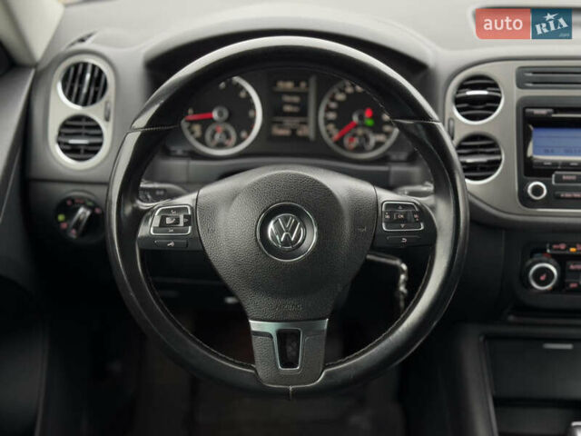Серый Фольксваген Тигуан, объемом двигателя 2 л и пробегом 285 тыс. км за 10999 $, фото 16 на Automoto.ua