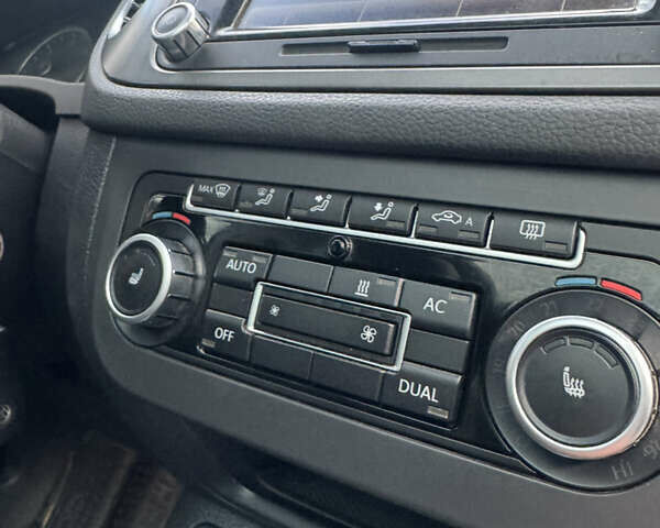 Серый Фольксваген Тигуан, объемом двигателя 2 л и пробегом 225 тыс. км за 11500 $, фото 47 на Automoto.ua