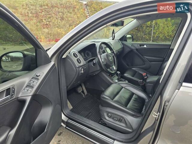 Серый Фольксваген Тигуан, объемом двигателя 2 л и пробегом 186 тыс. км за 14500 $, фото 7 на Automoto.ua