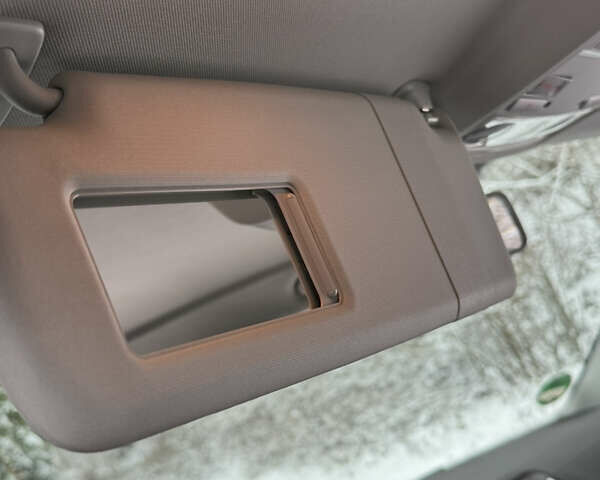 Серый Фольксваген Тигуан, объемом двигателя 2 л и пробегом 265 тыс. км за 11500 $, фото 41 на Automoto.ua