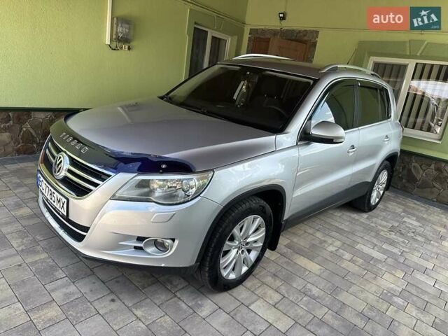 Сірий Фольксваген Тігуан, об'ємом двигуна 2 л та пробігом 268 тис. км за 11600 $, фото 44 на Automoto.ua