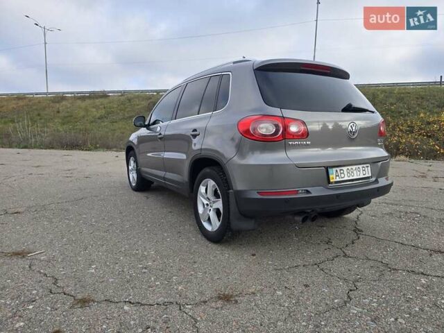Серый Фольксваген Тигуан, объемом двигателя 2 л и пробегом 186 тыс. км за 14500 $, фото 4 на Automoto.ua