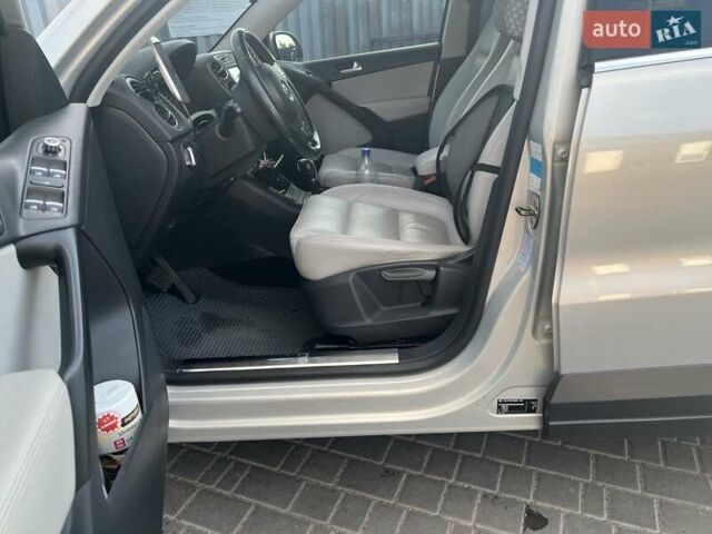 Серый Фольксваген Тигуан, объемом двигателя 1.98 л и пробегом 161 тыс. км за 13200 $, фото 11 на Automoto.ua