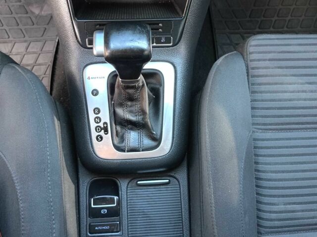 Серый Фольксваген Тигуан, объемом двигателя 2 л и пробегом 252 тыс. км за 11700 $, фото 2 на Automoto.ua