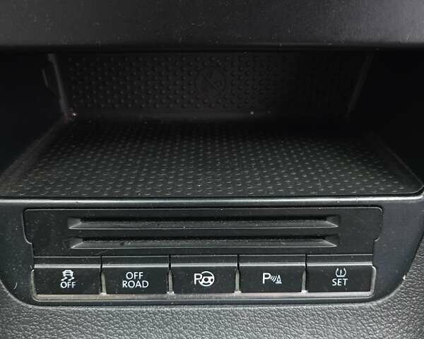 Сірий Фольксваген Тігуан, об'ємом двигуна 2 л та пробігом 345 тис. км за 10800 $, фото 1 на Automoto.ua