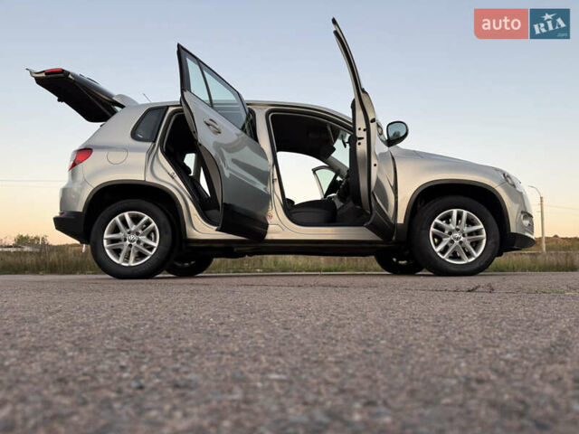 Серый Фольксваген Тигуан, объемом двигателя 1.97 л и пробегом 160 тыс. км за 13950 $, фото 22 на Automoto.ua