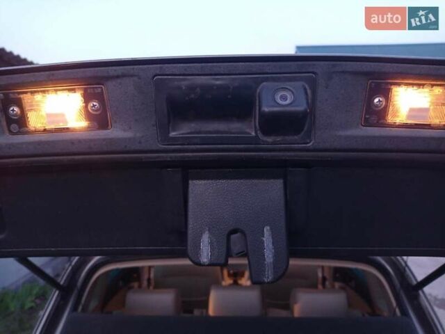 Серый Фольксваген Тигуан, объемом двигателя 2 л и пробегом 280 тыс. км за 9200 $, фото 5 на Automoto.ua