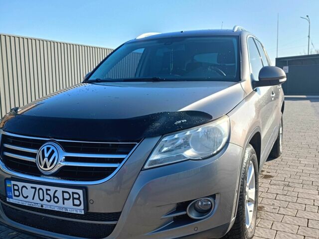 Серый Фольксваген Тигуан, объемом двигателя 2 л и пробегом 252 тыс. км за 11700 $, фото 18 на Automoto.ua