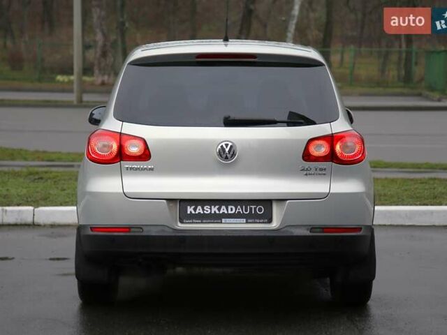 Серый Фольксваген Тигуан, объемом двигателя 2 л и пробегом 152 тыс. км за 10500 $, фото 4 на Automoto.ua