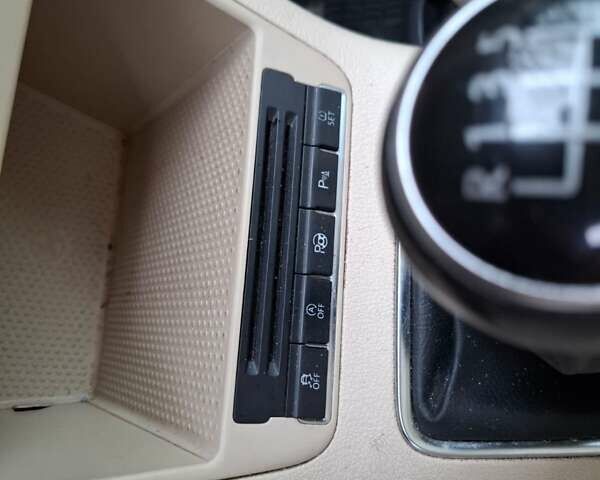 Серый Фольксваген Тигуан, объемом двигателя 1.97 л и пробегом 223 тыс. км за 15800 $, фото 40 на Automoto.ua