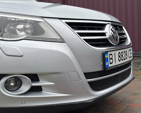 Сірий Фольксваген Тігуан, об'ємом двигуна 1.97 л та пробігом 250 тис. км за 11900 $, фото 2 на Automoto.ua