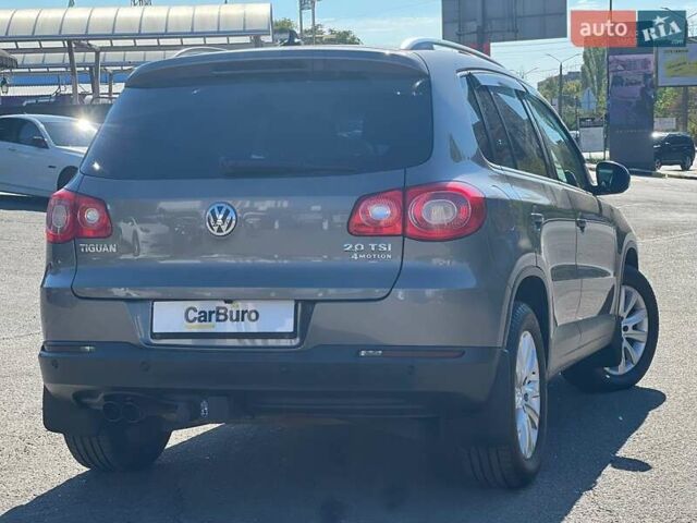 Серый Фольксваген Тигуан, объемом двигателя 2 л и пробегом 201 тыс. км за 11400 $, фото 11 на Automoto.ua