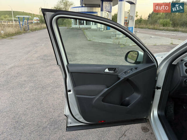 Серый Фольксваген Тигуан, объемом двигателя 1.97 л и пробегом 160 тыс. км за 13950 $, фото 37 на Automoto.ua