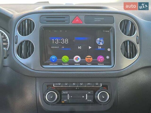 Серый Фольксваген Тигуан, объемом двигателя 2 л и пробегом 201 тыс. км за 11400 $, фото 15 на Automoto.ua