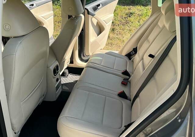 Сірий Фольксваген Тігуан, об'ємом двигуна 1.98 л та пробігом 250 тис. км за 10100 $, фото 12 на Automoto.ua