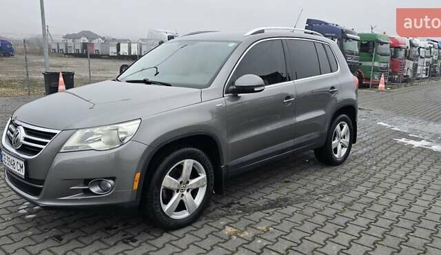 Сірий Фольксваген Тігуан, об'ємом двигуна 2 л та пробігом 191 тис. км за 9200 $, фото 12 на Automoto.ua
