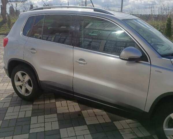 Серый Фольксваген Тигуан, объемом двигателя 1.98 л и пробегом 214 тыс. км за 8600 $, фото 13 на Automoto.ua