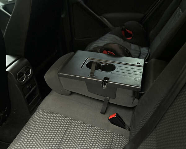 Серый Фольксваген Тигуан, объемом двигателя 1.98 л и пробегом 251 тыс. км за 9200 $, фото 50 на Automoto.ua