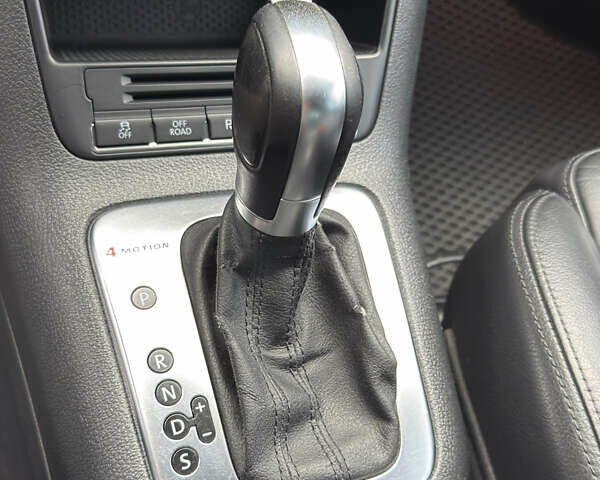 Сірий Фольксваген Тігуан, об'ємом двигуна 1.97 л та пробігом 250 тис. км за 11900 $, фото 23 на Automoto.ua