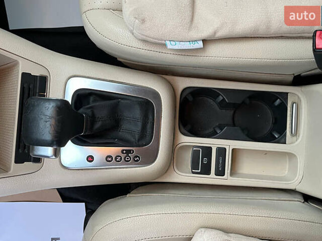 Серый Фольксваген Тигуан, объемом двигателя 1.98 л и пробегом 244 тыс. км за 11000 $, фото 16 на Automoto.ua