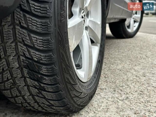 Серый Фольксваген Тигуан, объемом двигателя 2 л и пробегом 285 тыс. км за 10450 $, фото 15 на Automoto.ua