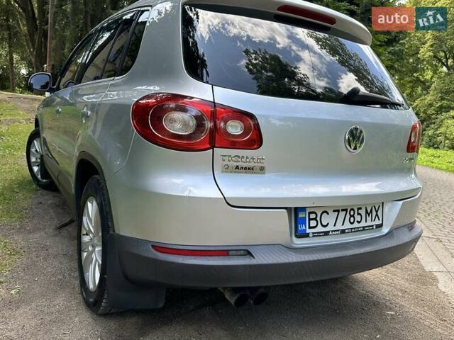 Сірий Фольксваген Тігуан, об'ємом двигуна 2 л та пробігом 268 тис. км за 11600 $, фото 28 на Automoto.ua