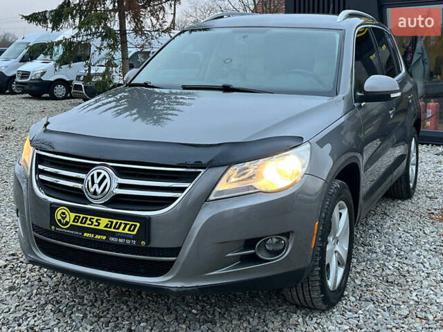 Серый Фольксваген Тигуан, объемом двигателя 1.98 л и пробегом 244 тыс. км за 11000 $, фото 3 на Automoto.ua